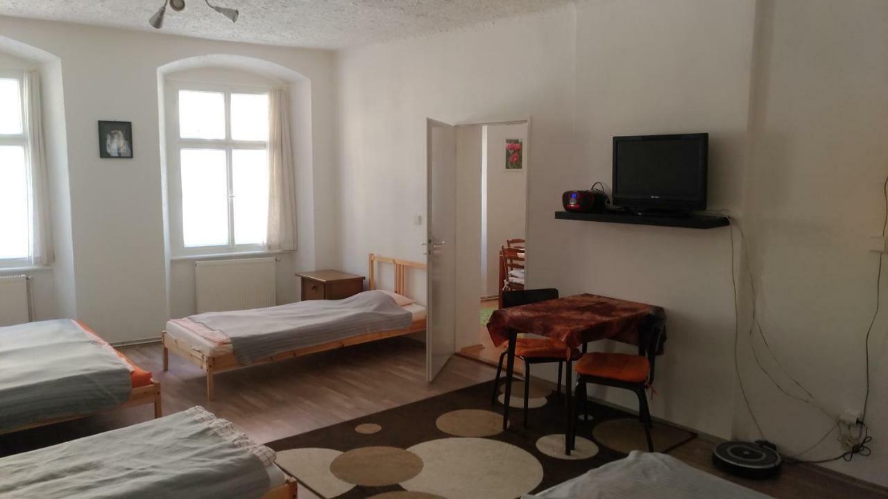 Skromny Apartman V Centru Chebu 외부 사진